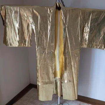 골드 라메 단의 기모노 댄스 무대 의상 마츠켄 삼바