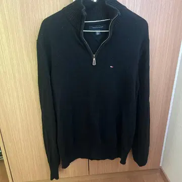타미힐피거 하프 지퍼 스웨터
