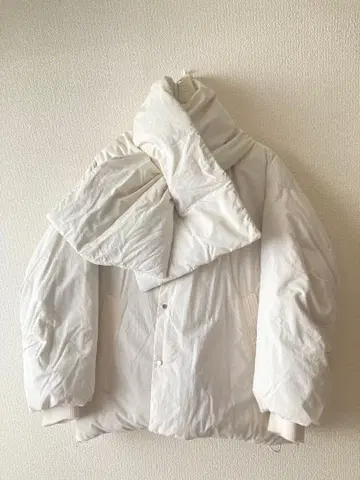 COCODEAL 코코딜 머플러 포함 노카라 다운