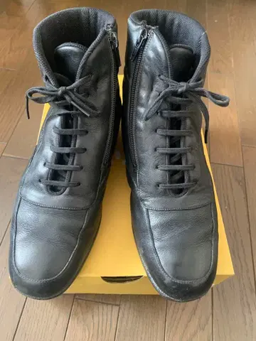 [ 긴자 Yoshinoya ] 블랙 가죽 지퍼 부츠