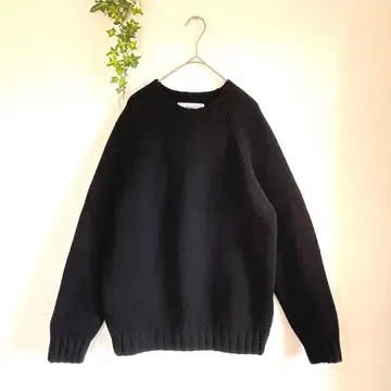 새상품급 Laurence J Smith 울 크루넥 니트 Bshop