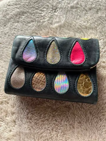 츠모리치사토 3단 폴더형 지갑 새상품급 물방울 패턴 드롭 패턴