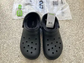 crocs 클래식 라인드 클로그