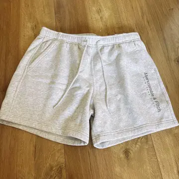 Abercrombie & Fitch 그레이 숏팬츠