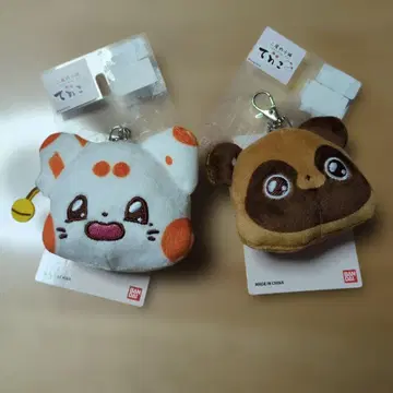 두 개의 꼬리를 가진 작은 여우 테n코 마스코트 참