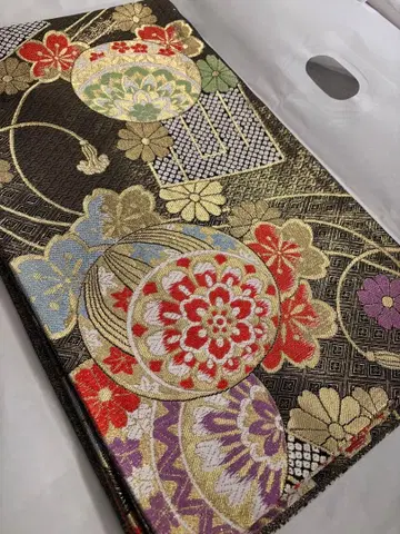 후쿠로 오비 후리소데 오비 원씨향 공, 벚꽃, 국화 금실 기모노