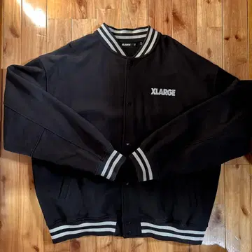XLARGE 블랙 점퍼 XL