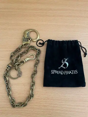 SPREAD PIRATES 스컬 디자인 지갑 체인