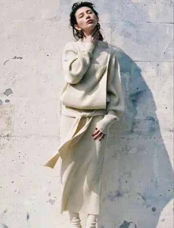 상태 상당히 좋음 TAN 니트 스커트