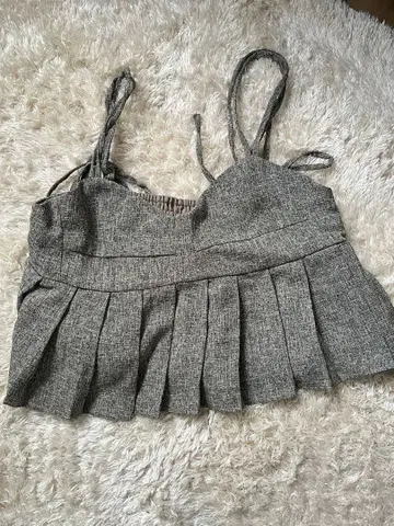 그레이 플리츠 디자인 뷔스티에 셋업