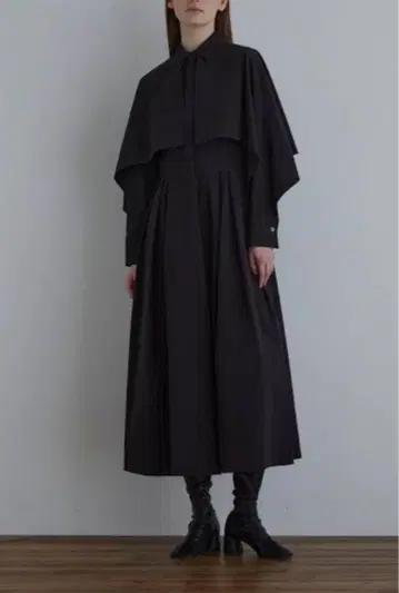 컨디션 최상 LE PHIL 루필 나일론 스트레치 브로드 원피스 블랙