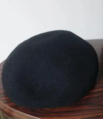 THE H.W.DOG&CO. 베레모