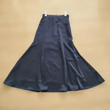 anuans S 네이비 플레어 스커트 새틴 스커트