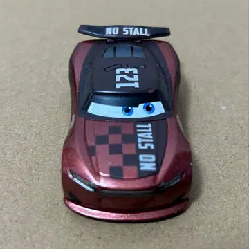 토미카 카즈 조나스 카비스