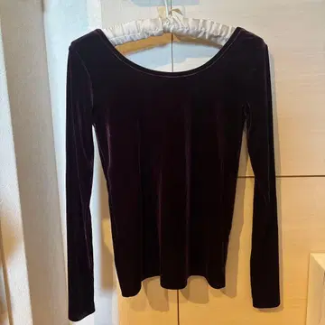 bonjour girl 벨로아 상의