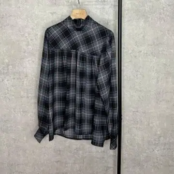 [ 미사용 새상품 ] TRANOI 스탠드 카라 체크 블라우스 차콜 그레이