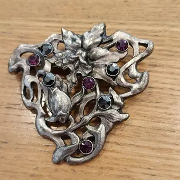 세비앙 C'EST BIEN 브로치 빈티지 스톤