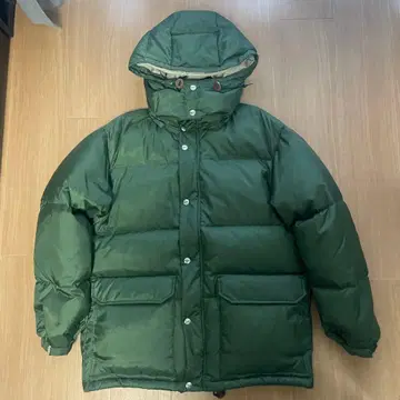 CAMP7 다크 그린 다운 자켓