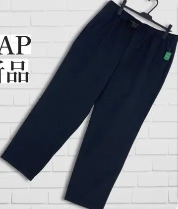 갭의 네이비 체크 무늬 워크 팬츠