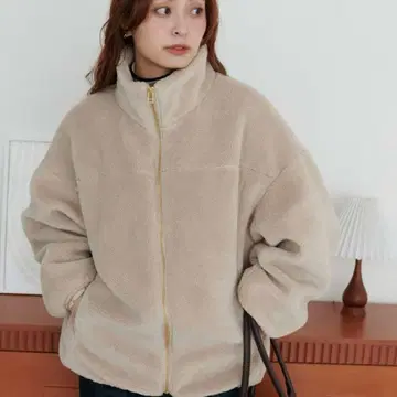 discoat 디스코트 깔끔한 보아 스탠드 블루종 베이지 새상품