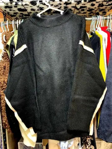 JEANASIS 5G 배색 보틀넥 풀오버. 리브 니트 사이드 슬릿 새상품