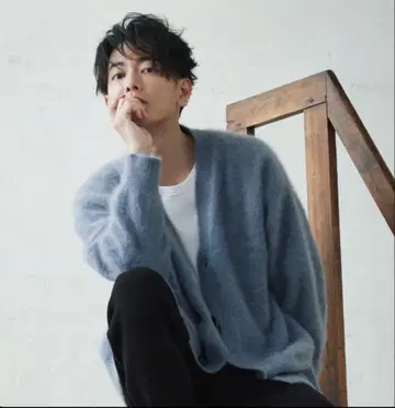 연말 가격 인하! ABYTS 사토 타케루 샤기 가디건 사이즈 3 블루