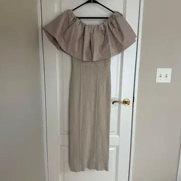 프릴 오프숄더 타이트 원피스