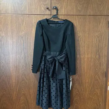 M'S GRACY 블랙 도트 무늬 리본 원피스 40