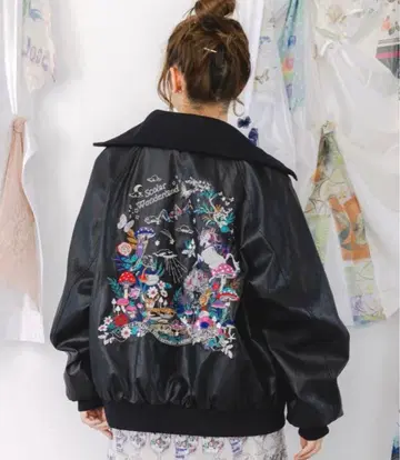 [ 스칼라 ] 스칼라와 버섯 자수 인조 가죽 BZ