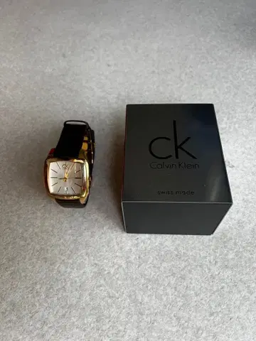 Calvin Klein 스위스산 스퀘어형 시계