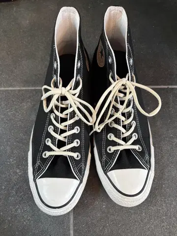 Converse 블랙 하이컷 스니커즈