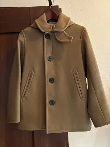 오시발 베이지 울 피코트 후드 부착