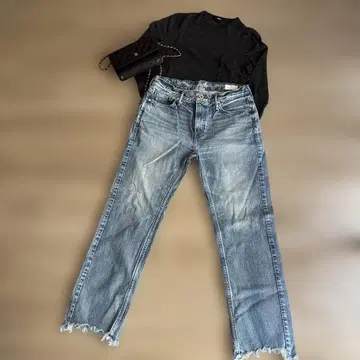 어퍼 하이츠 플레어 데님 28