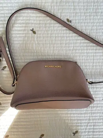 MICHAEL KORS 베이지 숄더백