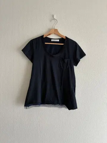 sacai luck 새상품급 네이비 반팔 T셔츠 S