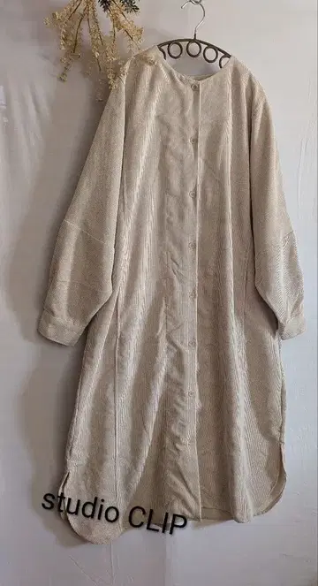 studio CLIP 코듀로이 원피스 & 겉옷 오프 베이지