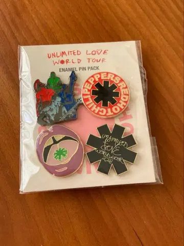 레드 핫 칠리 페퍼스 투어 굿즈 핀 배지 4개 세트