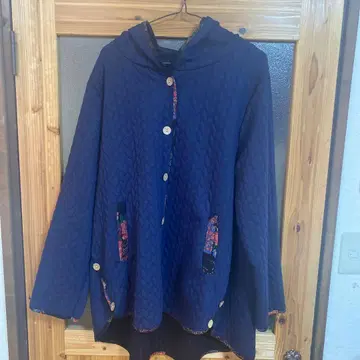 네이비 후드 부착 퀼팅 자켓