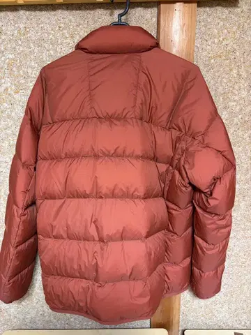 새상품급 유니클로 울트라 라이트 다운 자켓/3D 컷 다크 오렌지 L