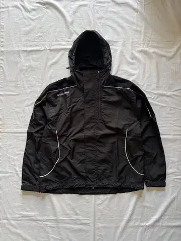 캐버레 포바르 BLEATHABLE HOODED TRACK JACKET