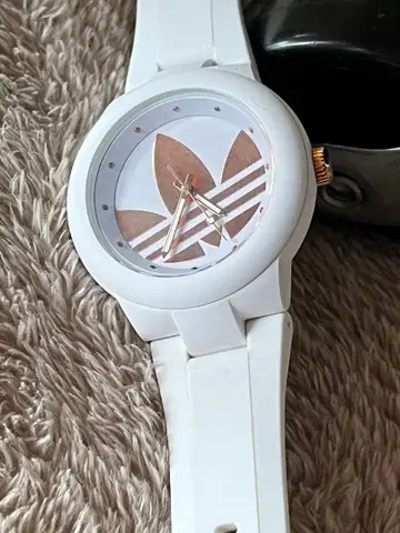 adidas 손목시계 배터리 방전 핑크 골드 화이트