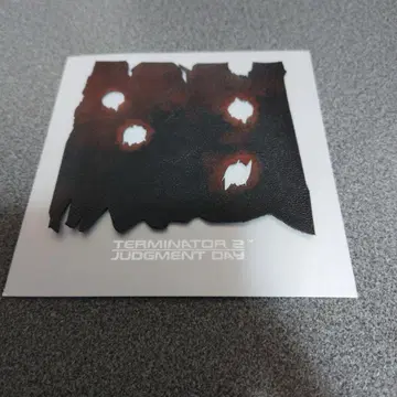 핫토이즈 터미네이터 DX13 상자 안의 인조 가죽