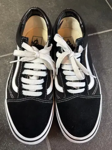 Vans 블랙/화이트 스니커즈