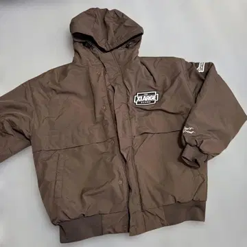 XLARGE 브라운 다운 자켓