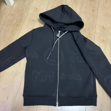 muta marine 후드티