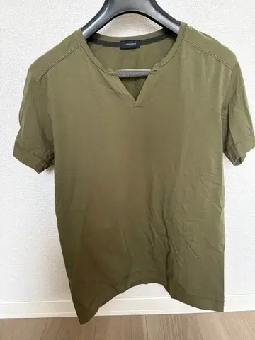 JOSEPH 올리브 V넥 반팔 T셔츠