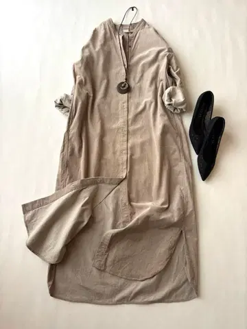 어반 리서치 도어스 코듀로이 롱 원피스 베이지