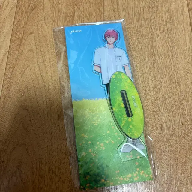 밤비 예준 육여름 아크릴 스탠드 미개봉