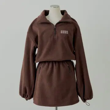 완판템 chico 하프 지퍼 플리스 미니 원피스 브라운