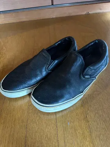 Vans 블랙 슬립온 연내 한정판